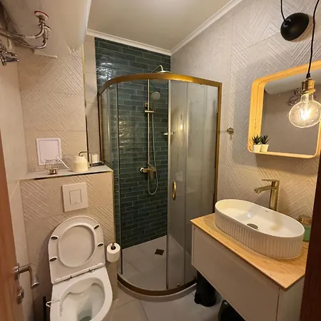 5 Steps To The Apartment